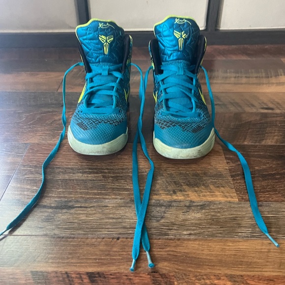 (Sz 7) Nike Kobe 9 IX Elite Perspective Neon Turquoise Volt Sneakers - Picture 6 of 7